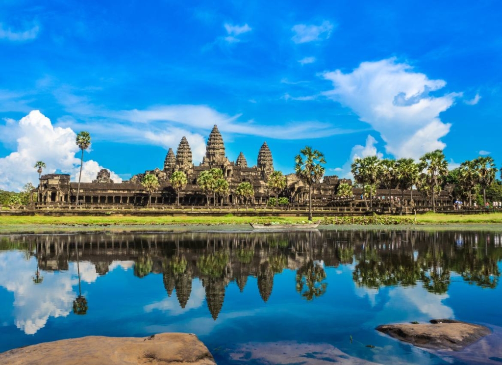 angkor wat temple siem reap cambodia