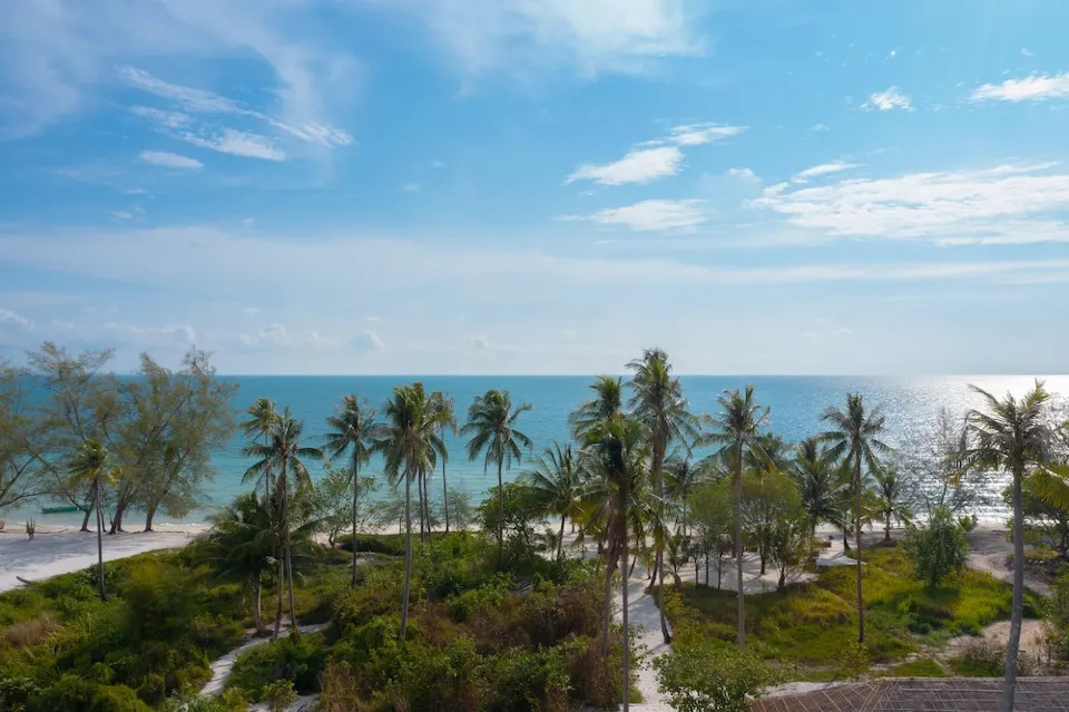 Tamu Resort Pagoda Beach Koh Rong