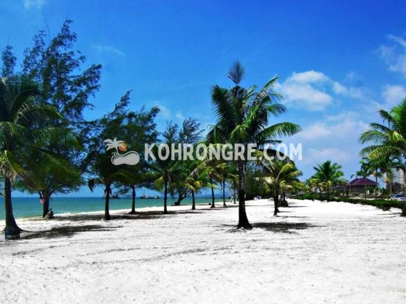 The beach of the main road land for sale at Pagoda beach in Koh Rong