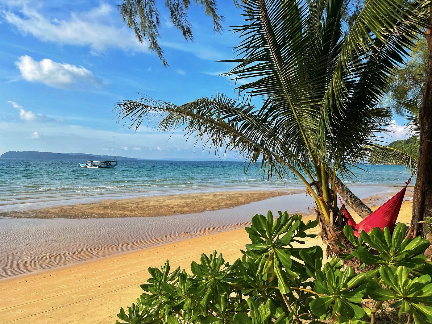 beach of lonely beach koh rong preah sihanouk cambodia