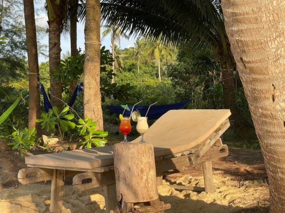 lonely beach koh rong preah sihanouk cambodia